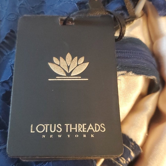 Alegant jumpsuit and classy - Picture 5 of 12